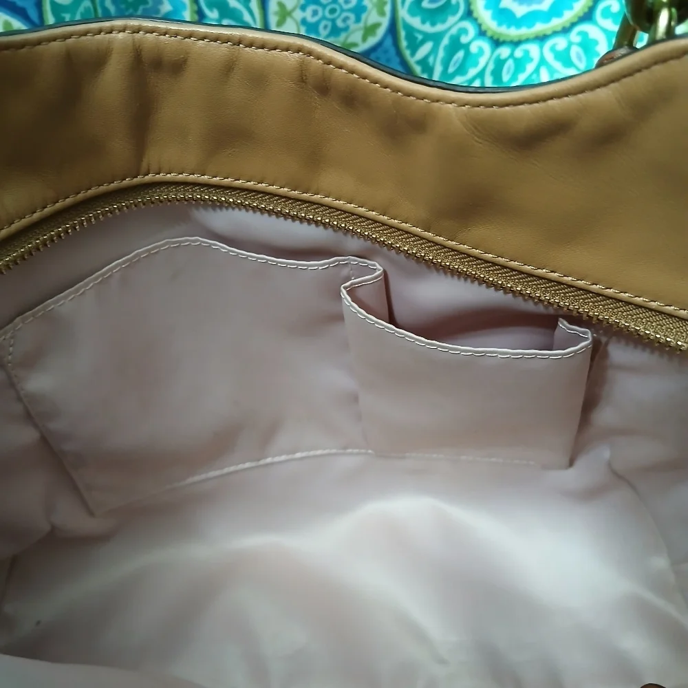 Coach Alexandra Leather Shoulder Bag Tan Gold Chain Hobo Purse Classic Medium